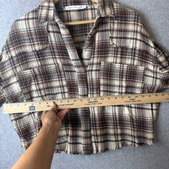 Altard State Flannel Shirt Womens Small Oversized Plaid Boho Western Raw Hem - Picture 9 of 12